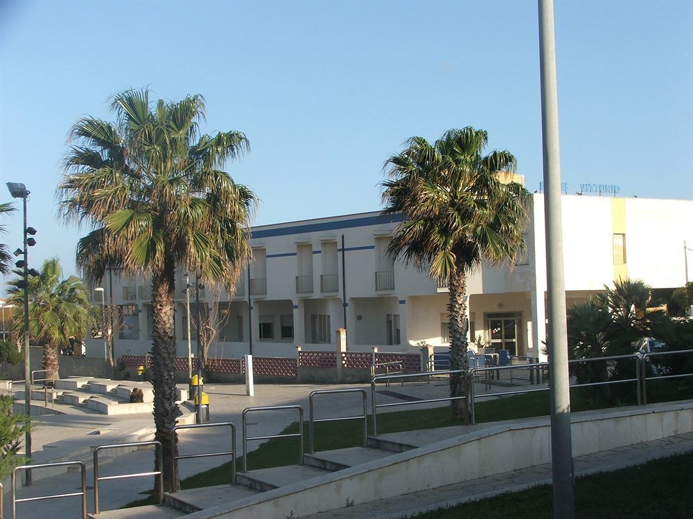 Hotel Vittorio Portopalo Di Capo Passero Bagian luar foto