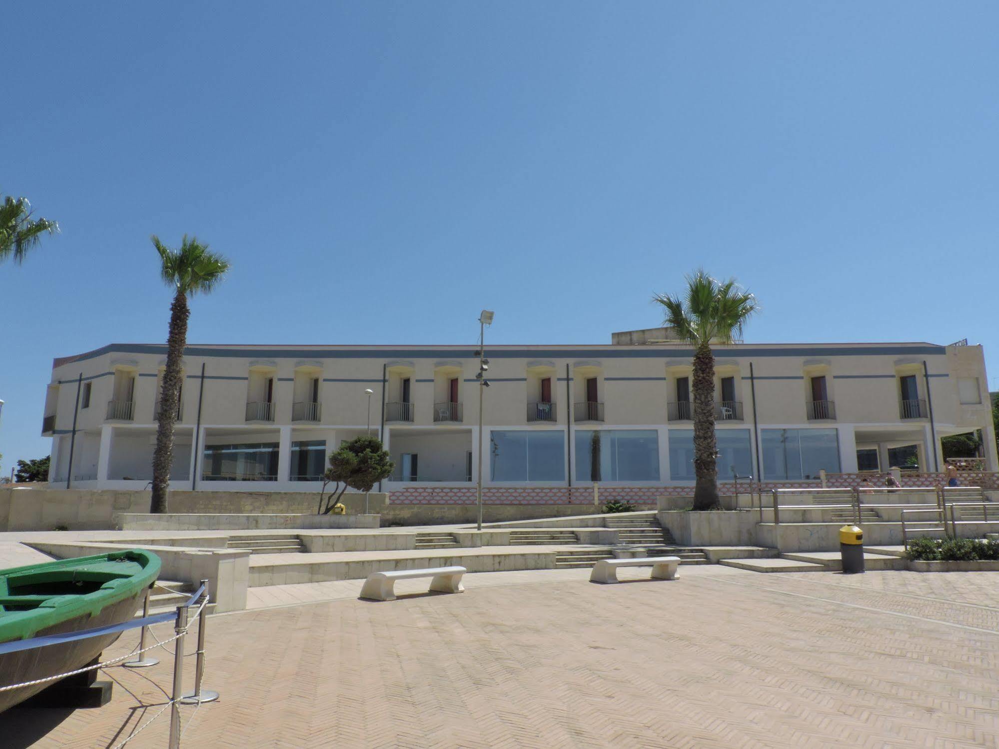 Hotel Vittorio Portopalo Di Capo Passero Bagian luar foto