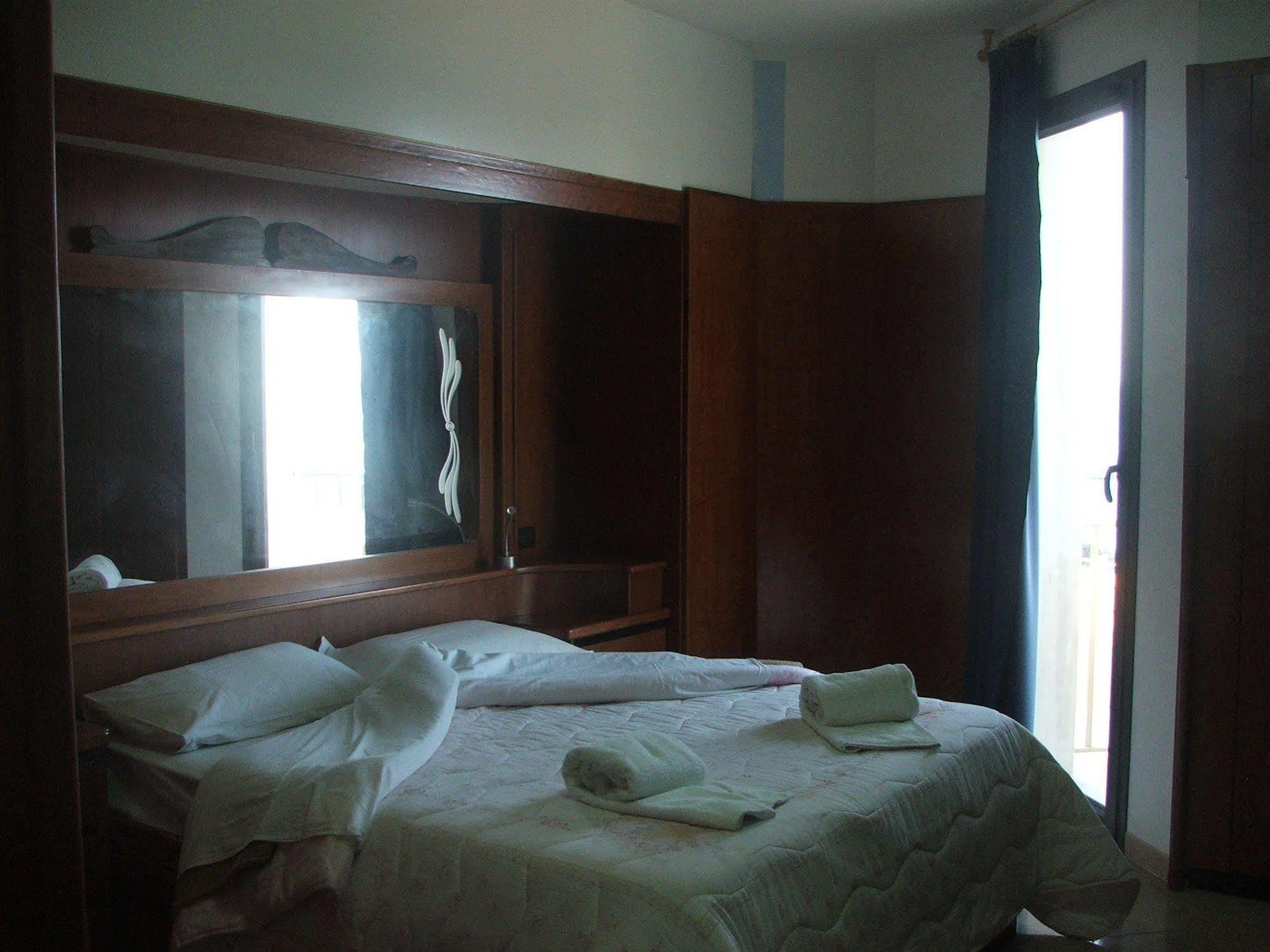Hotel Vittorio Portopalo Di Capo Passero Bagian luar foto